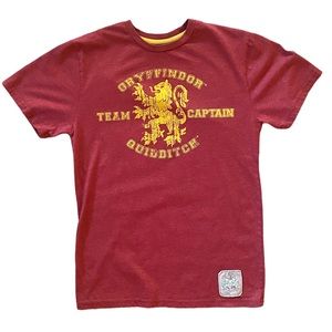 Harry Potter T-Shirt Crewneck Mens Size Small Gryffindor EUC